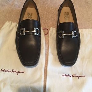 ⭐️ Ferragamo Gancini Bit Moccasin Dark Brown